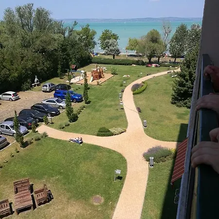Hanga Apartman Apartment Siofok Exterior photo