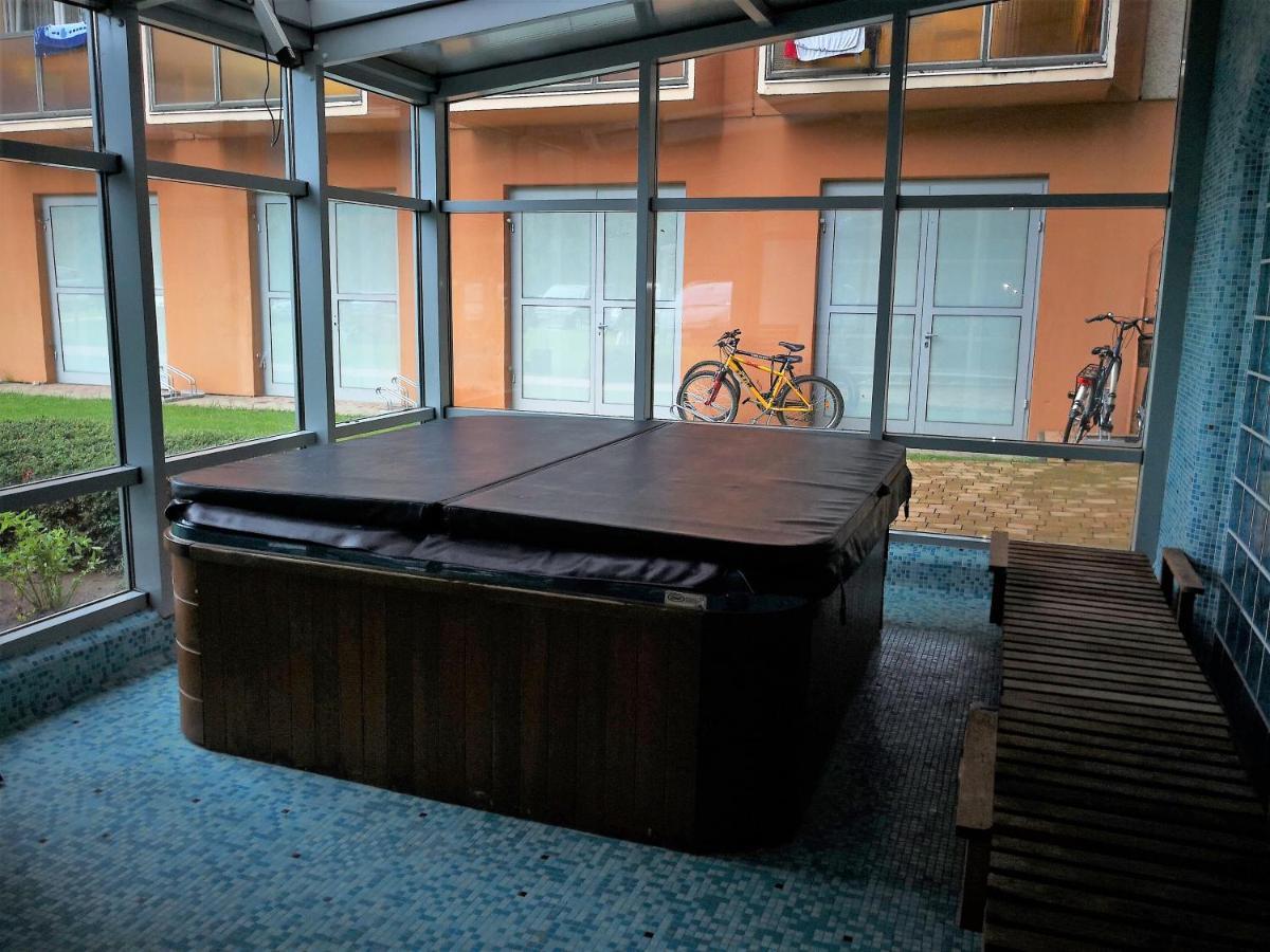 Hanga Apartman Apartment